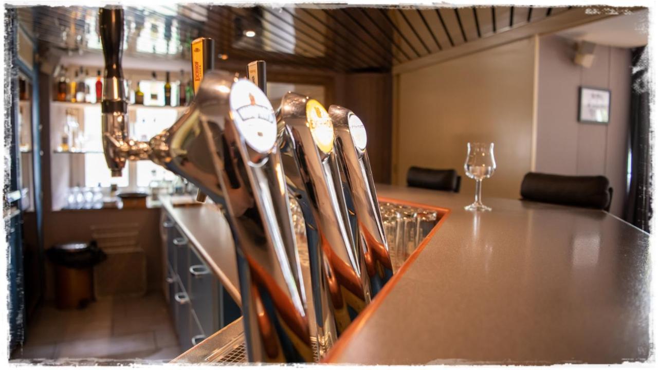 Hotel Restaurant Goldener Schluessel Альтдорф Екстер'єр фото